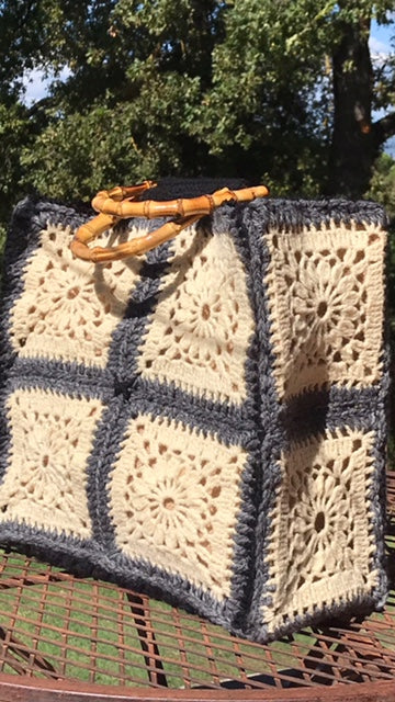 Bamboo handles grannysquare bag