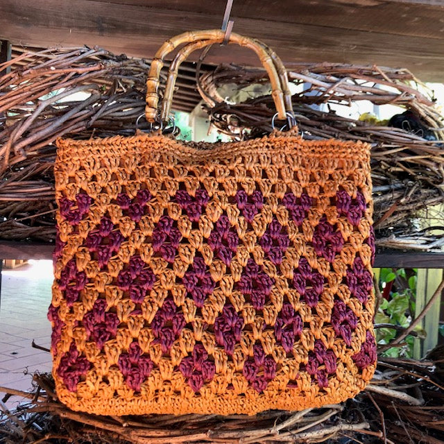Rafia crochet bag
