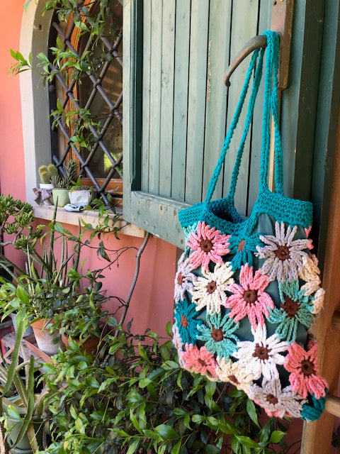 Daisies all over bag