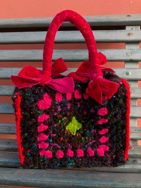 Small wool grannysquares bag