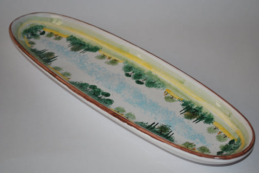 Oval tray ideal for appetizers