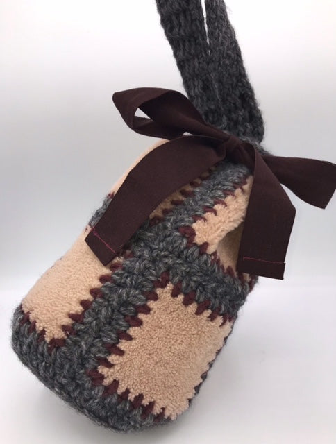 Shearling fur bucket bag