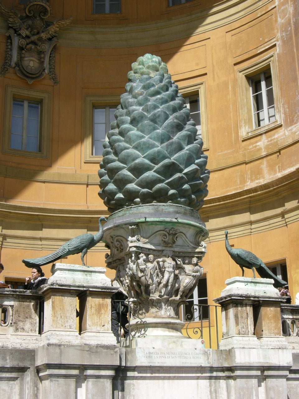 The Vatican Museums: The Collections of the Popes