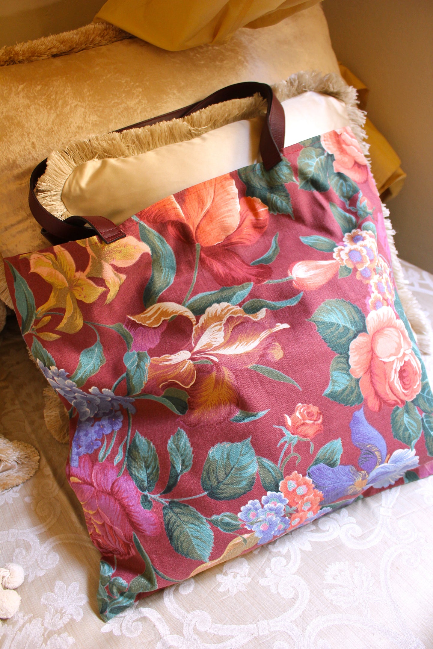 BURGUNDY SHOPPER BAG