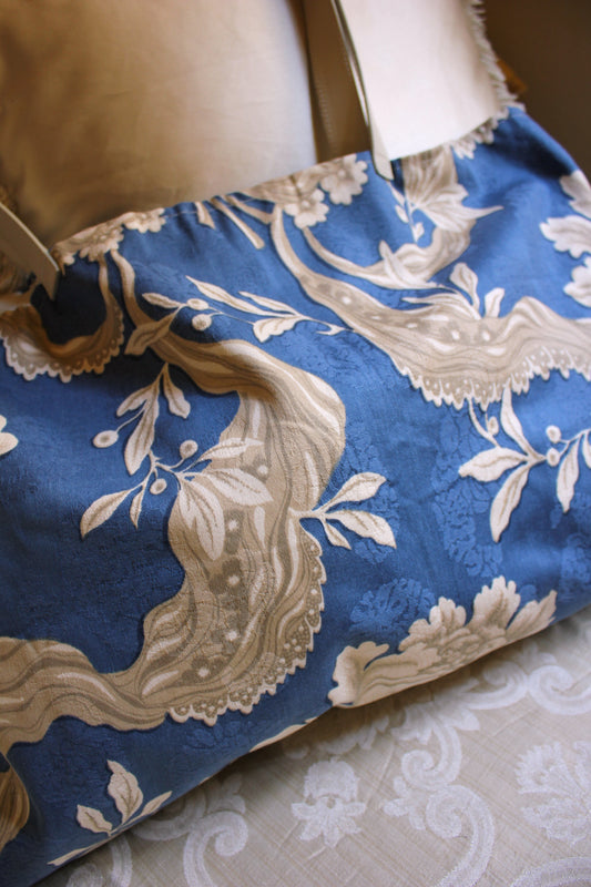 PRINTED MESSENGER BAG
