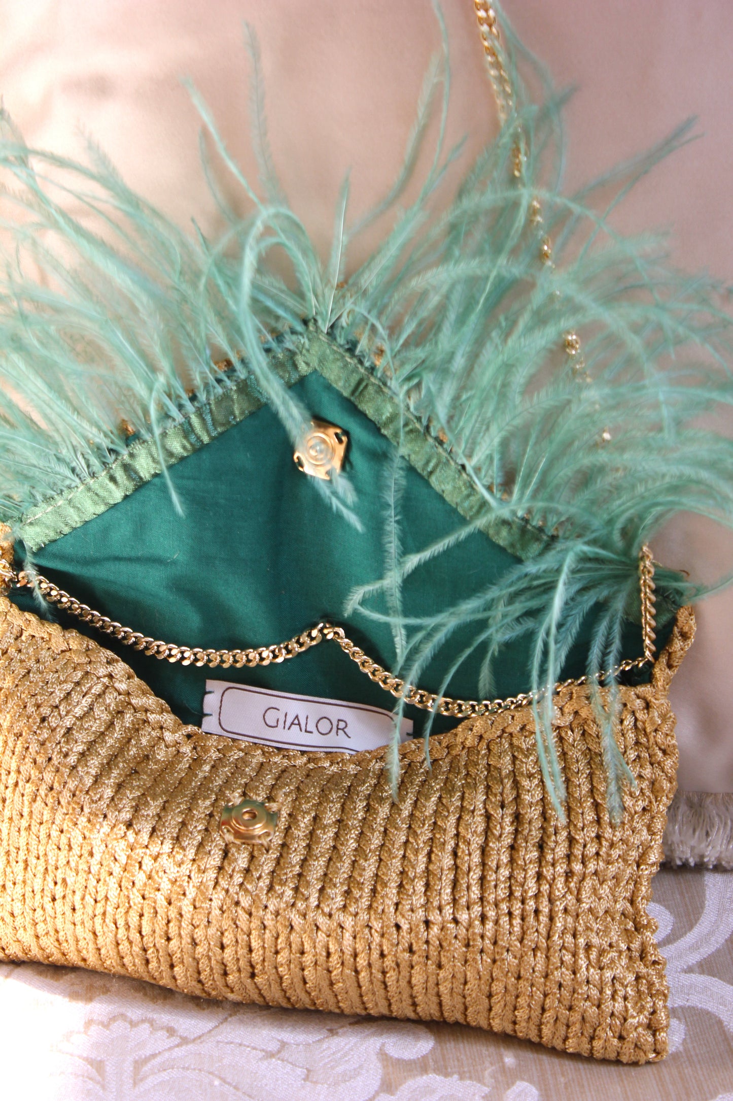 FEATHER CLUTCH