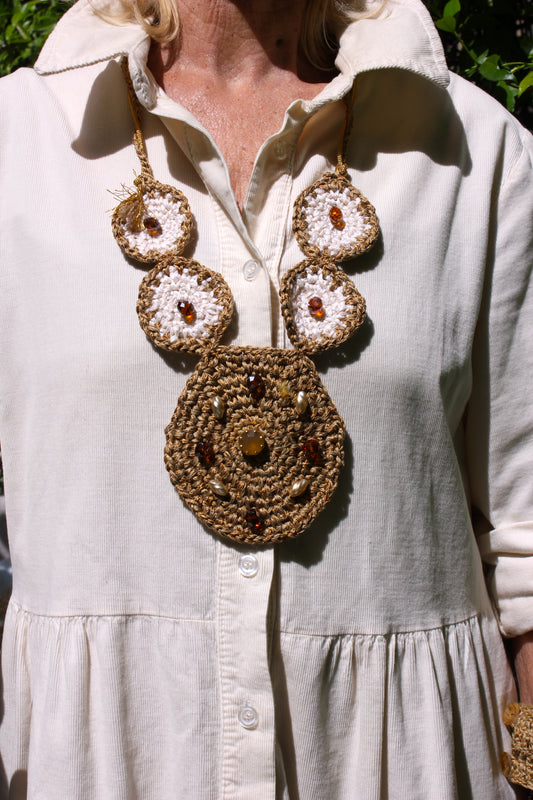 SILK THREAD NECKLACE