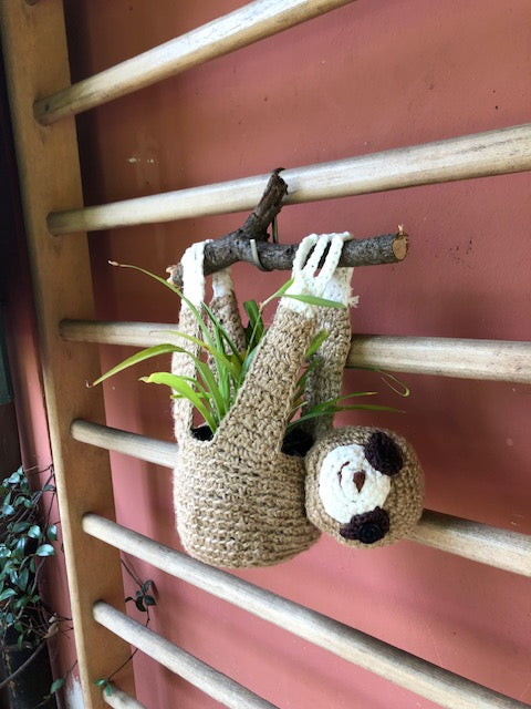 Sloth Plant hanger