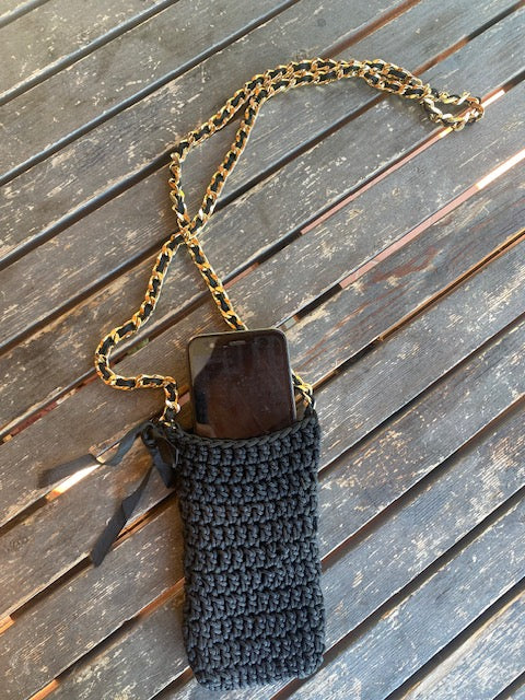 Crochet phone holder