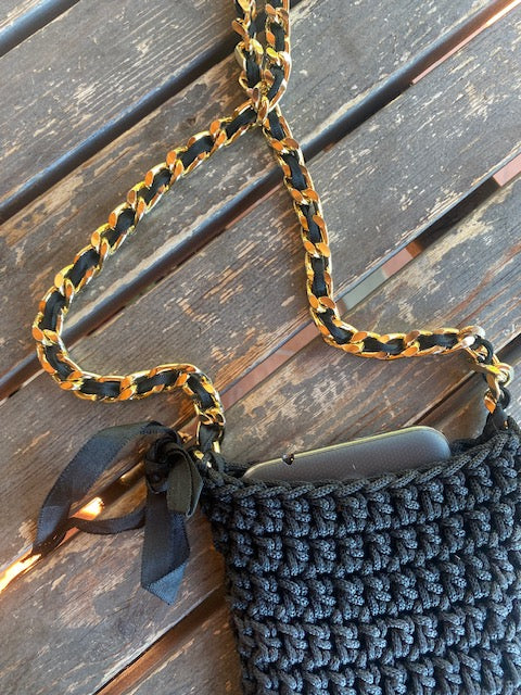 Crochet phone holder