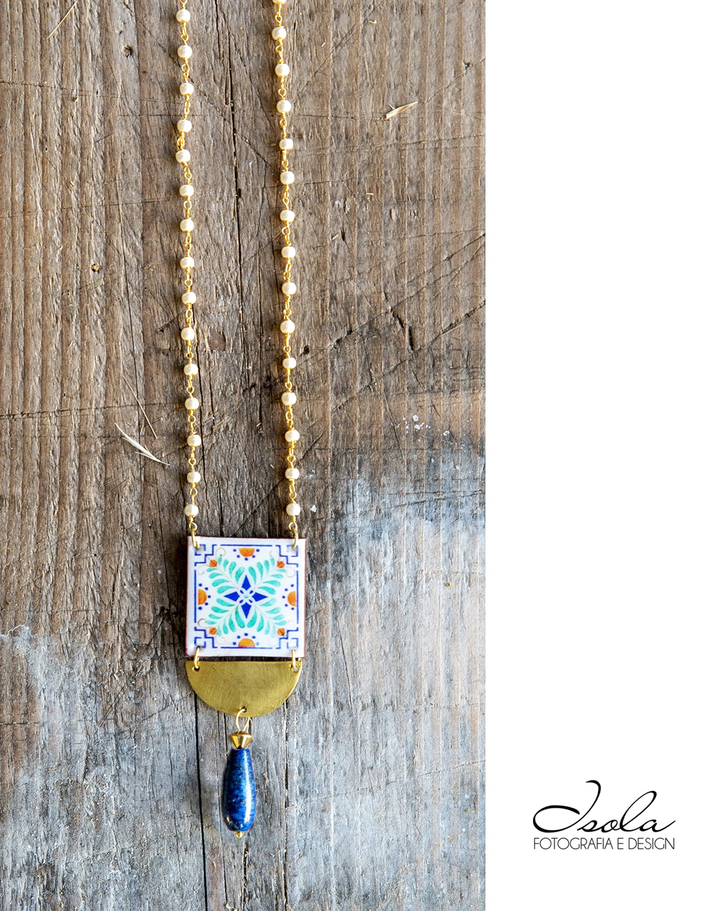 Necklace with lapis lazuli stone, brass semicircle, brass chain
