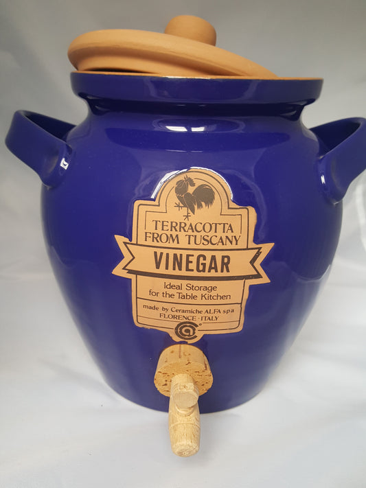 Vinegar jar with wooden tap