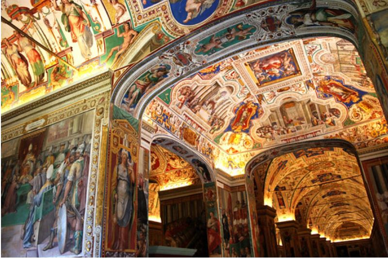 The Vatican Museums Vol I: The Painting Gallery, the Borgia Apartments and other frescoes